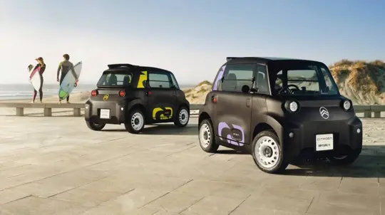 Citroën Ami Rip Curl tuo surffihenkisen ilmeen halpaan kaupunkisähköautoon