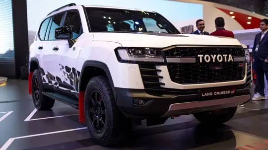 Toyota anuncia los precios australianos del Land Cruiser 300 i-Force Max híbrido: desde 156.060 A$