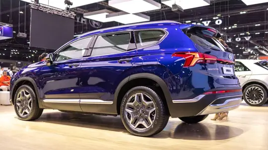 Hyundai takaisinkutsu: Santa Fe -mallit ja peruutuskamera