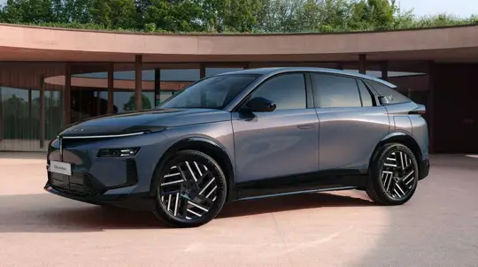 El Lancia Gamma vuelve como crossover fastback con hasta 740 km de autonomía