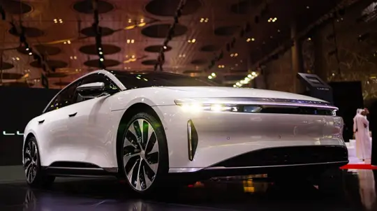 Bolt prepara 25.000 robotaxis Lucid para Europa con conducción autónoma de nivel 4