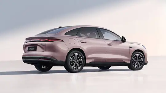 BYD Qin Max Launches August 13 With a 5-Minute Flash Charge and 326 HP