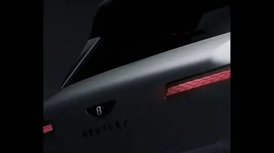 Bentley Torcal surprins pe Rodeo Drive: prototipul dezvăluie proporții mai compacte decât Bentayga