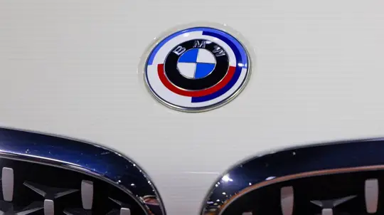 BMW logo myth exposed: the famous propeller story came 12 years later
