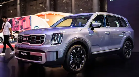 Kia Telluride 2020–2024 отново е изтеглена заради риск от пожар на мотора на седалката — 462 869 SUV трябва да се върнат, дори след първия ремонт