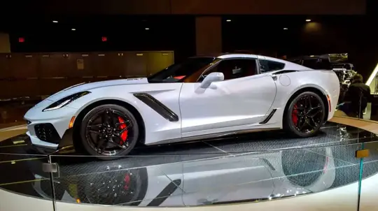 Vuoden 2027 Chevrolet Corvette -tilaukset alkavat huhtikuussa 2026