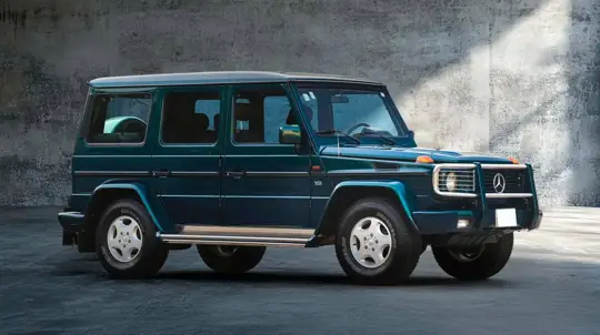 Suudi prensinin Mercedes 500 GE V8'i 148.500 dolara satıldı — düşük kilometre onarımlardan kurtaramadı