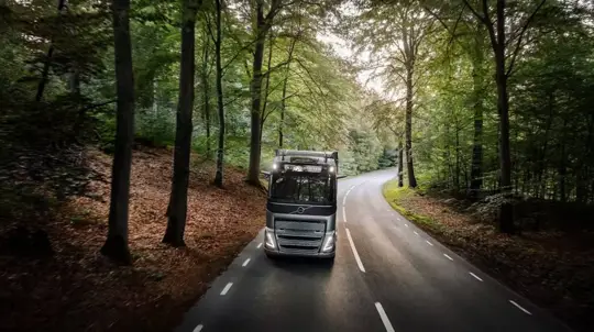 Volvo I-Roll: Automatische Motorabschaltung spart Diesel