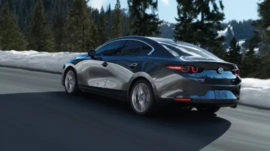Vuoden 2026 Mazda3 2.5 S -sedani: paras hintalaatusuhde kompaktiluokassa