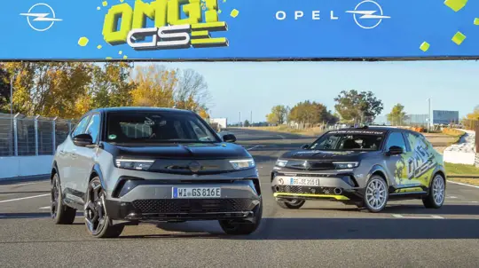 Opel nostaa sähköisen suorituskyvyn GSE-malliston ytimeen