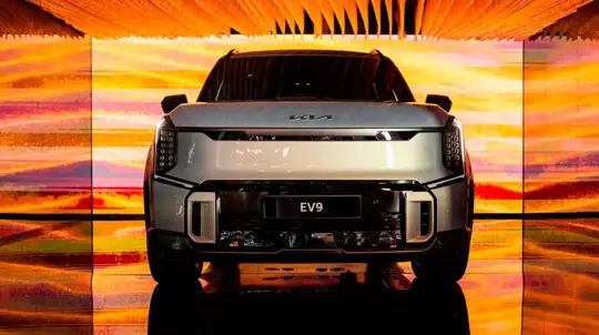 Seitsemän sähkökatumaasturia sai IIHS Top Safety Pick+ -tunnustuksen vuodelle 2026