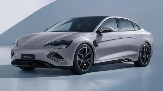 BYD SEAL 2026: Päivitetty sähköauto käytännöllisyyteen ja tekniikkaan