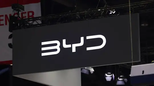 BYD contourne les droits de douane par la Hongrie : la Dolphin Surf, modèle pas cher, ouvrira la ligne