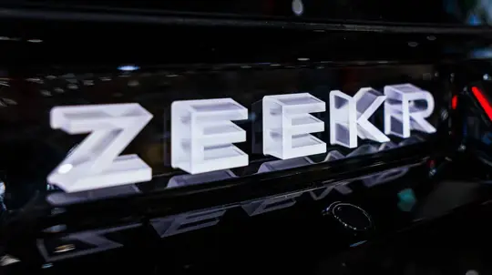 Zeekr X 2026は新型Golden Batteryと230kW DCで18分充電に進化