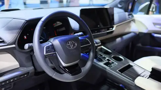 Toyota maksaa ajodatan jaosta: uusi patentoitu alusta