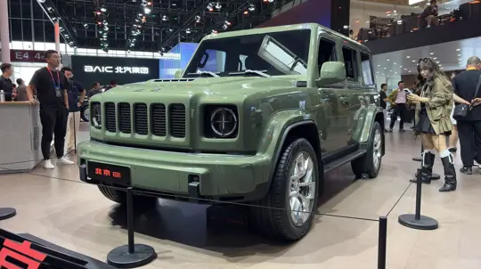 BAIC B81 is China's G-Class clone — promises to cost four times less than the Mercedes