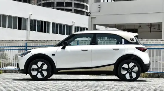 Smart #1 gaat naar 800 volt: van 10 naar 80 procent in twaalf minuten en 535 km CLTC-actieradius