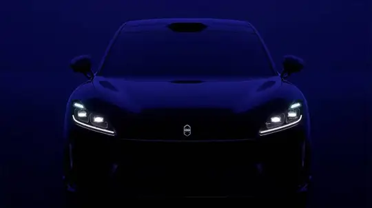 Luxeed RX tizerda: Huawei va Chery kuzga elektrik kupe SUV tayyorlamoqda