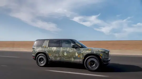 Rivian ersetzt Alexa: Google Gemini wird Sprachassistent