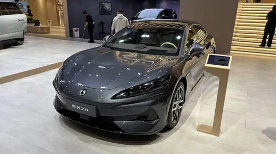 Denza Z9S 2026 arrive en Chine avec 1100 km d’autonomie et 1210 ch