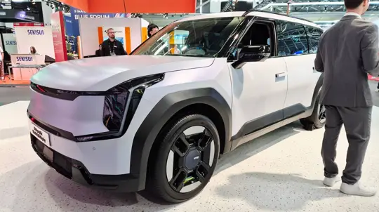 IAA 2025: Hyundai Mobis zeigt holografisches HWD im Kia EV9