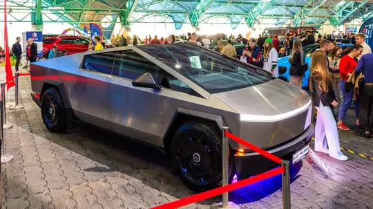 Tesla Cybertruck terugroepactie: OTA-fix voor te fel licht