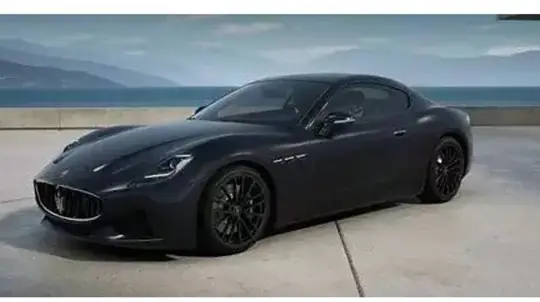 Nur zwei Maserati GranTurismo Nero Infinito für Japan kosten je 23,77 Millionen Yen
