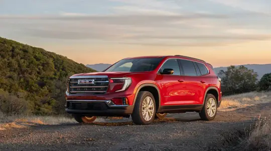 El GMC Acadia 2027 estrena cámara de habitáculo: podrás vigilar incluso las filas traseras