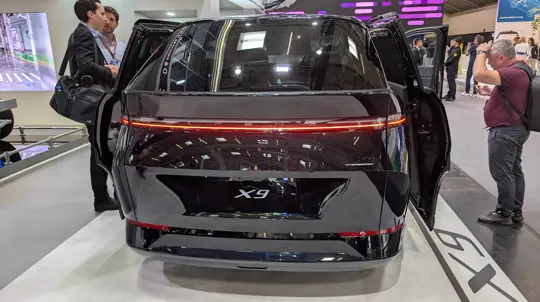 XPeng X9, IAA Mobility 2025: Elektro-Minivan mit Wow-Faktor