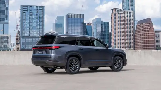 일본 출시 렉서스 TX 전기 SUV, 미국 버전과 다른 전략