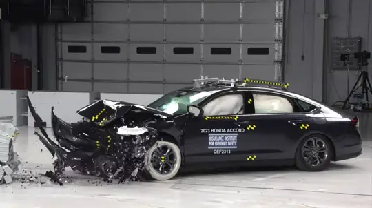 Honda Accord เหนือกว่า Civic และ CR-V ในการเปรียบเทียบความปลอดภัยของ IIHS