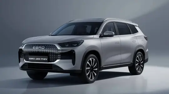 EBRO s800 PHEV 2027: new Barcelona-inspired grille, 279 hp and 90 km of electric range