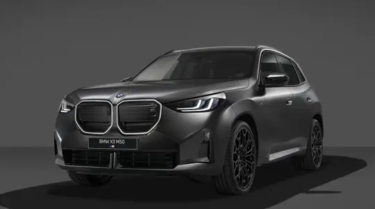 BMW X3 M50 ganha 45 cv sem precisar do Black Package
