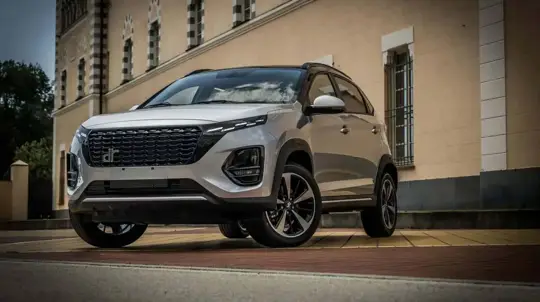 DR 3 (2025) in Europa: Facelift für den günstigen City-SUV
