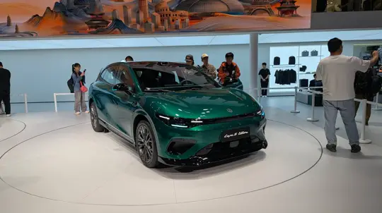 Leapmotor B05 Ultra saapuu Kiinaan sporttisempana sähköviistoperänä
