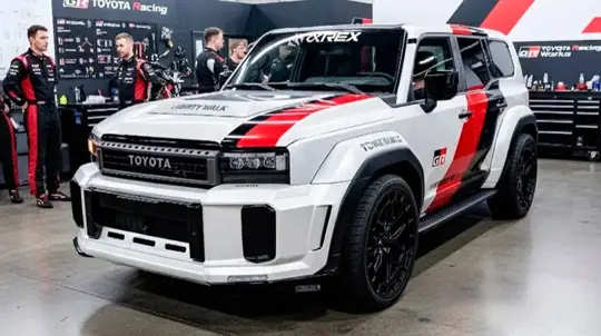 Liberty Walk tunt Toyota Land Cruiser 250 mit Widebody