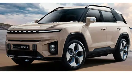 El KGM Torres EVX estrena batería LFP de 80,6 kWh y supera los 500 km WLTP sin subir de precio