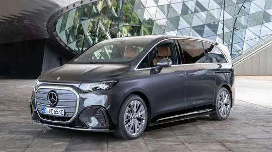 Electric and eight-seat: Mercedes VLE 300 now starts at €77,895.97 after a €4,364 price cut