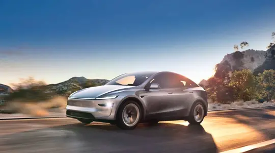 Tesla Model Y Zen Grey -sisustus: uusi värimaailma ja parannukset