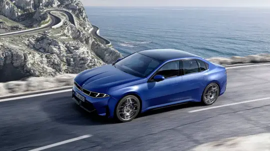 BMW i3 디자인 비판 답변, 전면 유리창과 대시보드 개선 설명