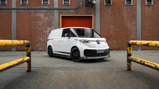 Volkswagen иска 6495 € за Signature Edition на два лекотоварни модела