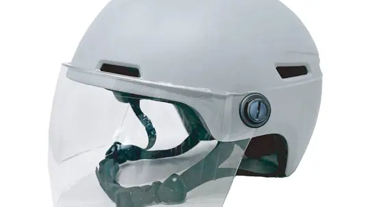 Le préparateur de TOM'S a conçu un casque anti-ours pour les randonneurs japonais — 90 euros
