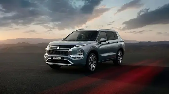 Mitsubishi återkallar 13 226 Outlander PHEV i Japan: navigationsprogramvaran släcker kamerabilden