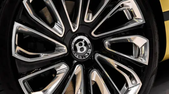 Bentley’s eerste elektrische SUV Barnato verschijnt in 2027