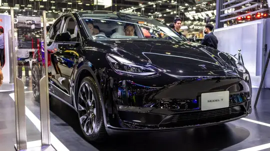 Tesla Recalls Over 20,000 Model 3 and Model Y Cars After NHTSA Rejects Its Bright-Headlight Appeal