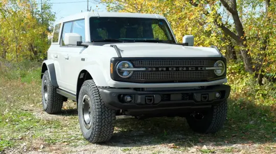 Ford Bronco 2027 får V6 med 380 hk, men mister utstyr i flere pakker