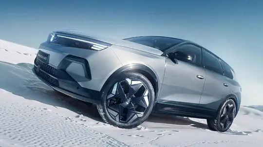 Vauxhall Grandland Electric AWD: Allrad, 500 km, günstiger