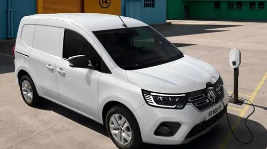 Renault Kangoo E-Tech dostal baterii 52 kWh, dojezd 354 km WLTP a rychlejší nabíjení 100 kW
