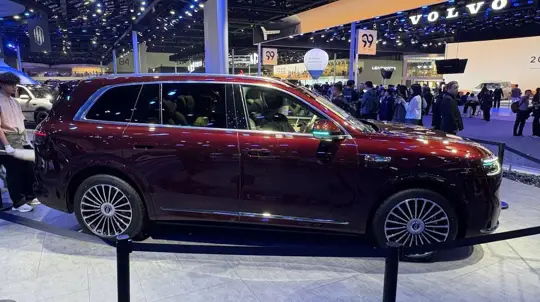 La IA toma el volante: ChatGPT y Google AI Overviews cambian la forma de comprar coche