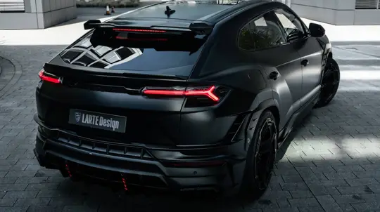 LARTE Designin hiilikuitukorit Lamborghini Urus S:lle - muotoilu ja teknologia